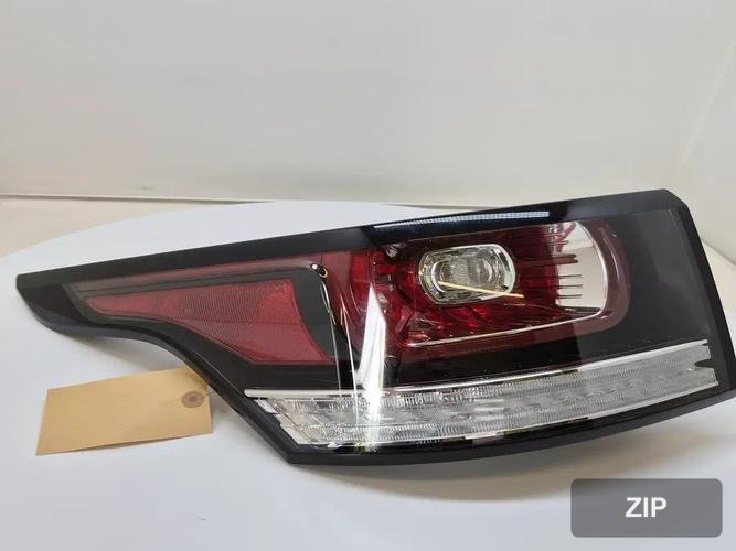 Land Rover Range Rover 2016 — фонарь задний левый (наружный) FR26320104