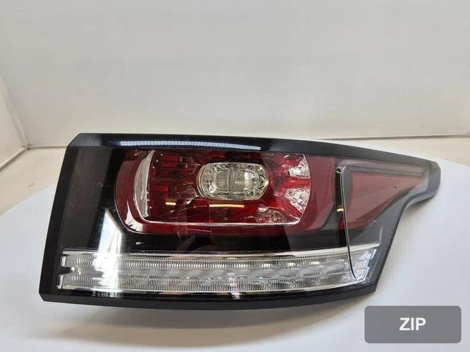 Land Rover Range Rover 2016 — фонарь задний правый FR26320204