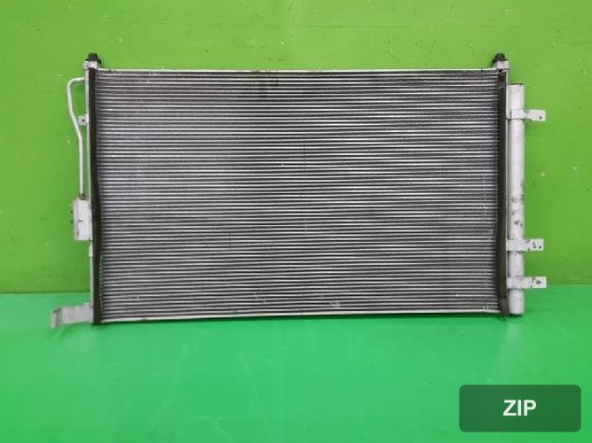Kia Carnival 2006 — конденсор кондиционера 976064D000
