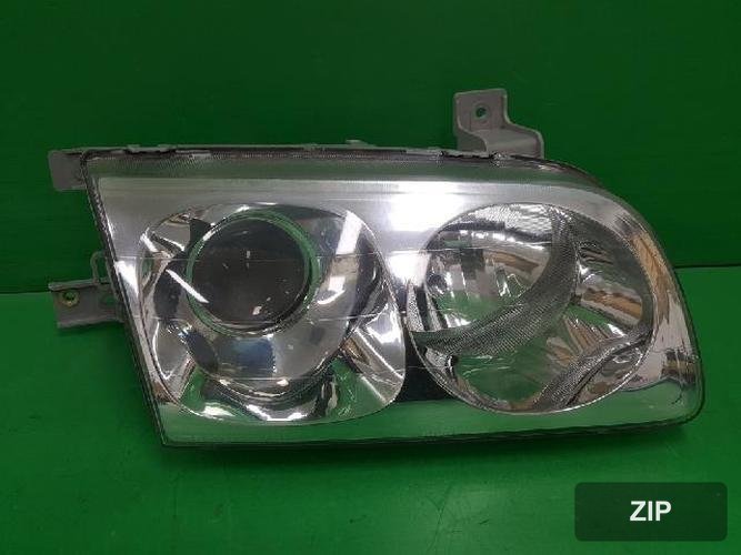 Hyundai Trajet 2005 — фара правая 921023A500