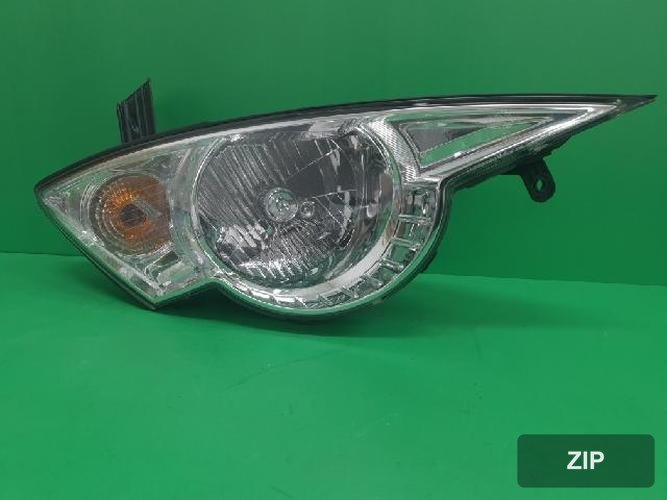 KG Mobility Actyon 2008 — фара правая 8310231103