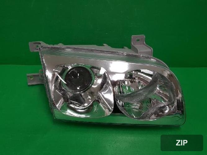 Hyundai Trajet 2007 — фара правая 921023A500
