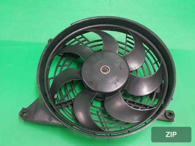 Hyundai Trajet 2007 — конденсатор кондиционера 977303A160