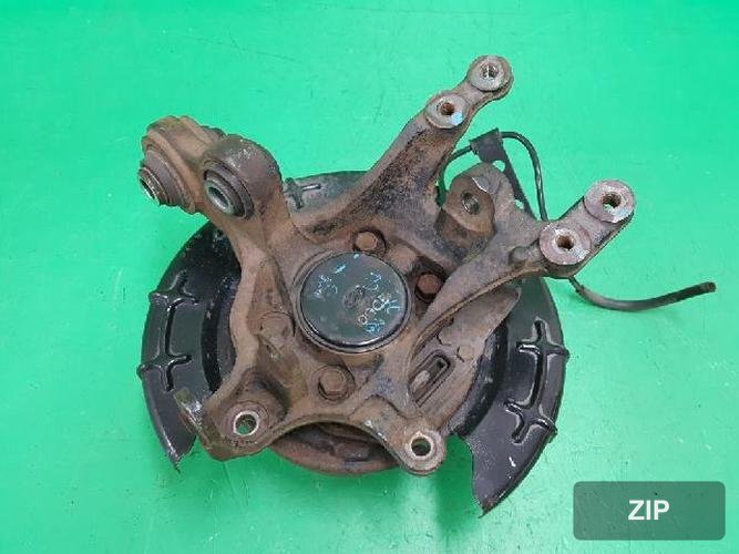 Hyundai i30 2008 — поворотный кулак передний правый 517162H100