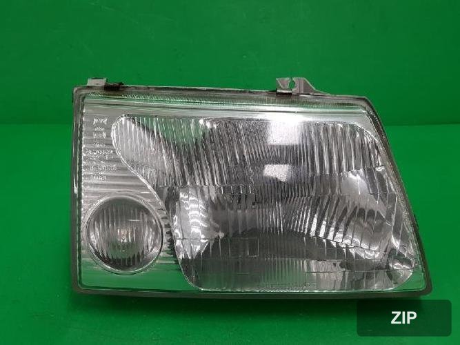 Hyundai Galloper 2000 — фара передняя правая HR804150