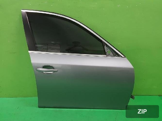 BMW 5 Series 2003 — передняя дверь правая