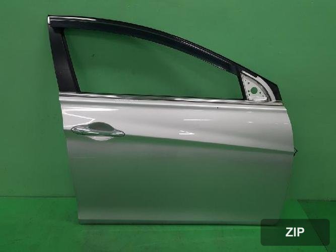 Hyundai Sonata 2010 — передняя дверь правая 760043S000