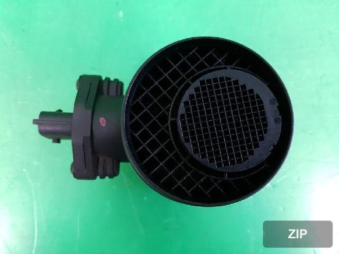 Hyundai Trajet 2007 — датчик воздушного потока 28164-27900