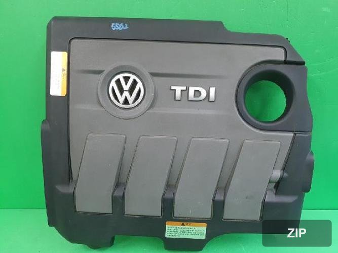 Volkswagen Jetta 2014 — крышка двигателя 03L 103 925 BF