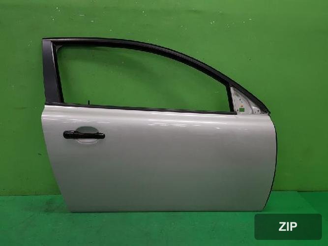 Volvo C30 2008 — передняя дверь правая