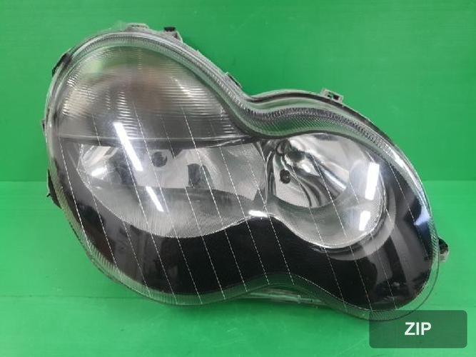 Mercedes-Benz C-Class 2003 — фара правая A 203 820 02 61 1