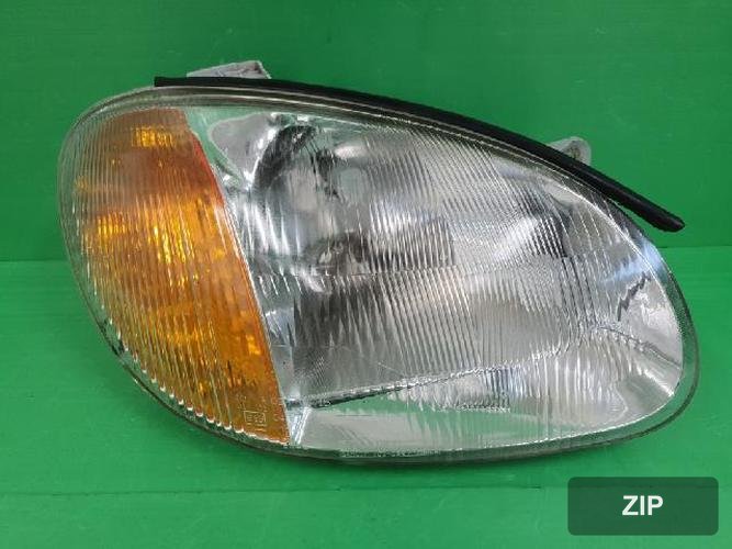Hyundai Sonata 2000 — фара головного света правая 9210238001