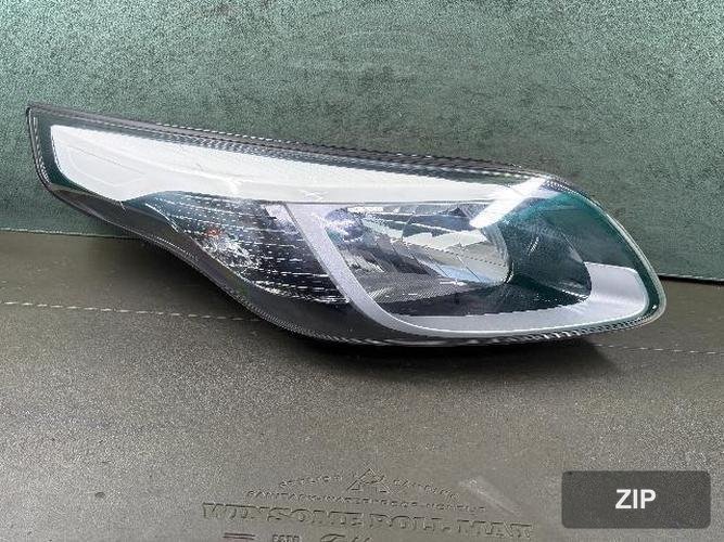 Kia Ray 2014 — фара передняя правая