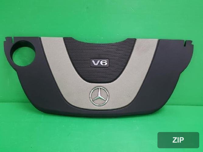 Mercedes-Benz CLS-класс 2007 — крышка двигателя A 272 010 00 67