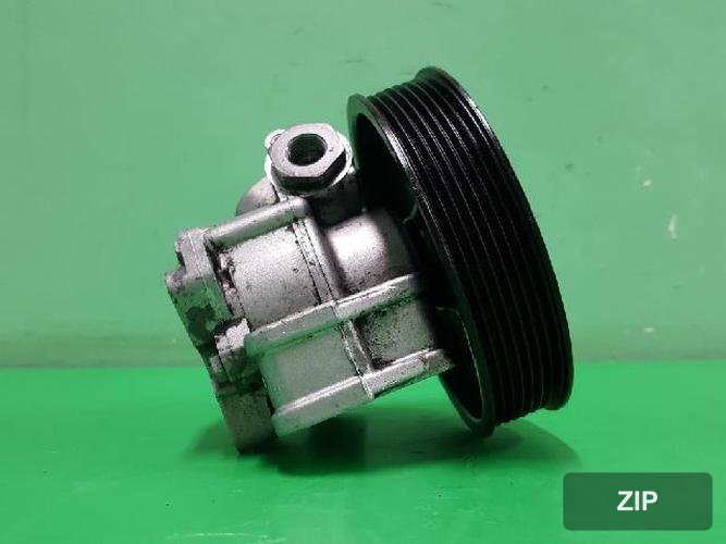 Mercedes-Benz C-Class 2006 — топливный насос A 003 466 4301