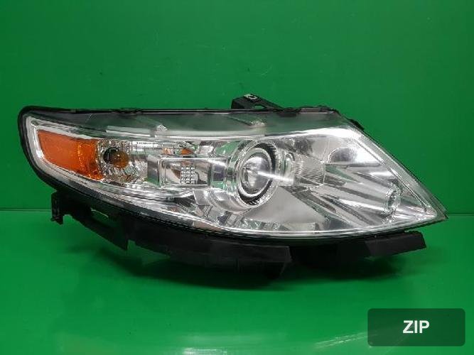 Ford MKS 2010 — фара правая 8A53 13005 A