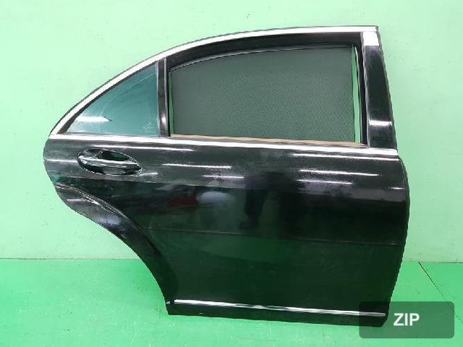Mercedes-Benz S-Class 2011 — дверь задняя правая