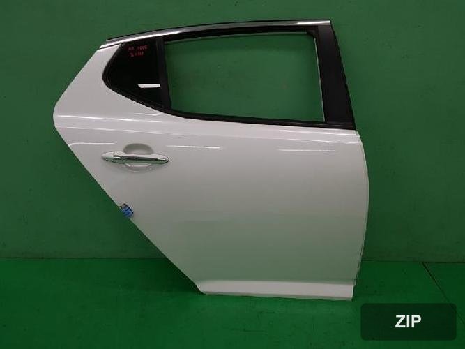 Kia K5 2011 — дверь задняя правая 770042T000