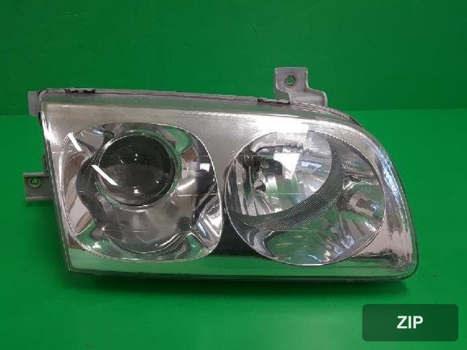 Hyundai Trajet 2005 — фара правая 921023A500