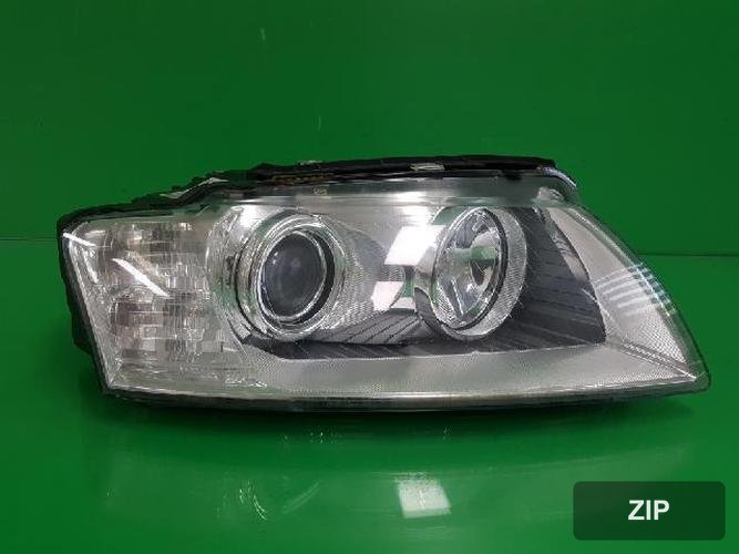 Audi A8 2006 — фара правая 4E0941030BP
