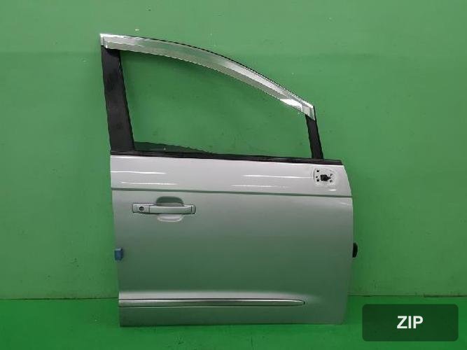 KG Mobility Rodius 2011 — передняя дверь правая