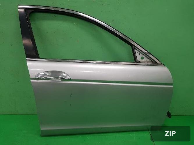 Honda Accord 2009 — передняя дверь правая