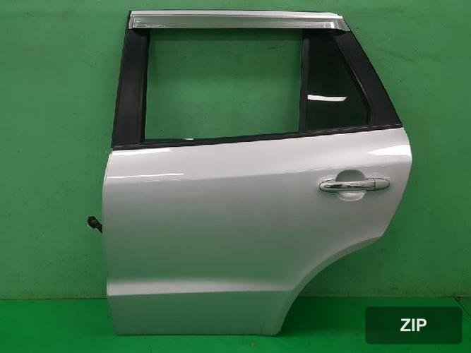 Hyundai Santa Fe 2011 — дверь задняя левая 770032B020