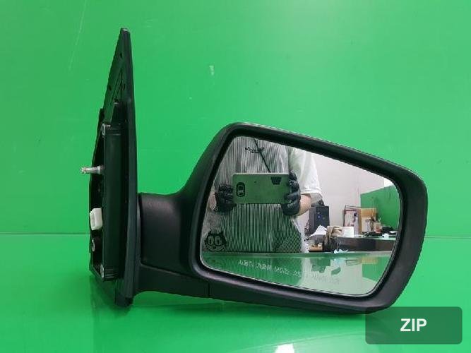 Kia Carnival 2009 — боковое зеркало правое 87620 4D0136C