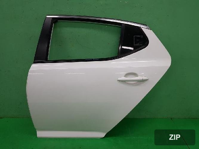 Kia K5 2015 — дверь задняя левая 770032T000