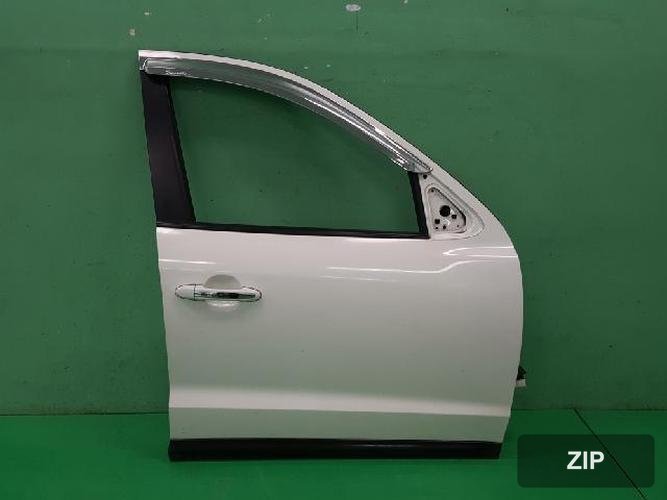 Hyundai Santa Fe 2008 — передняя дверь правая 760042B030