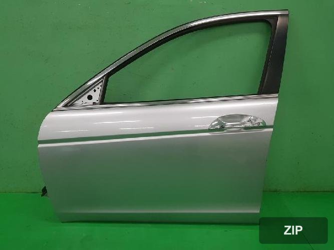 Honda Accord 2010 — передняя дверь левая