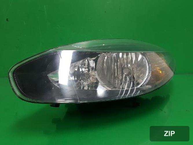 Renault SM3 2010 — фара левая 260607787R