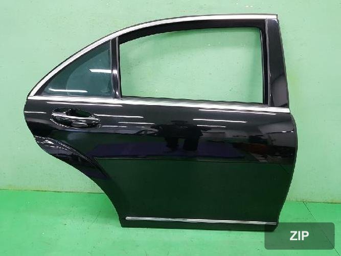 Mercedes-Benz S-Class 2011 — дверь задняя правая