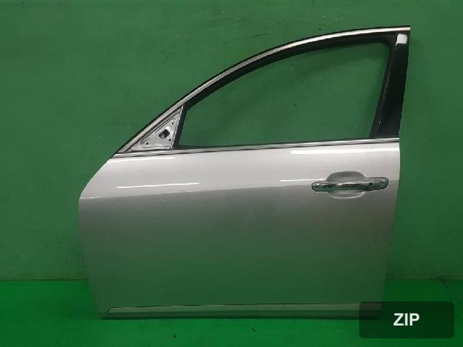 Hyundai Genesis 2013 — дверь передняя левая 760033M000
