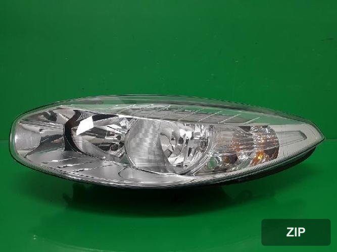Renault SM3 2012 — фара левая 260600047R