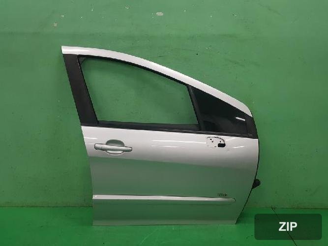 Peugeot 308 2010 — дверь передняя правая