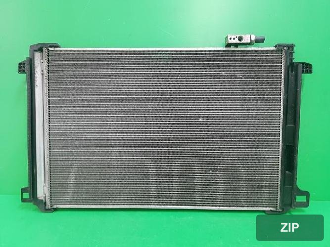 Mercedes-Benz E-класс 2010 — конденсор кондиционера A2045000654