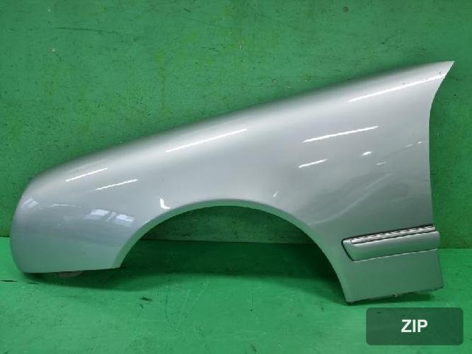 Mercedes-Benz E-Class 1998 — крыло левое