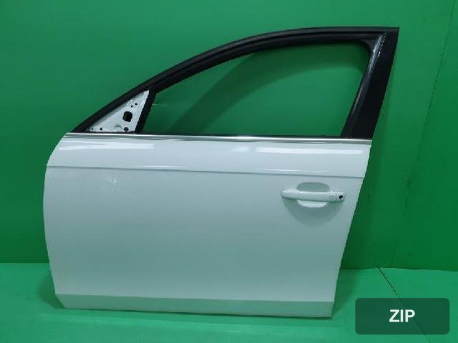 Audi A4 2009 — дверь передняя левая