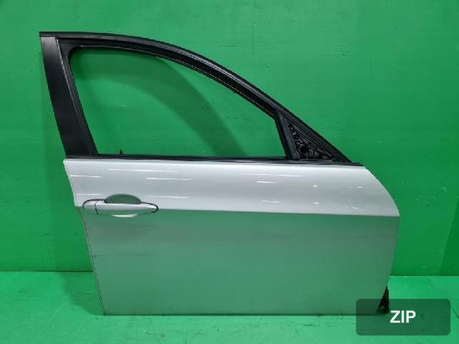 BMW 3 Series 2010 — дверь передняя правая