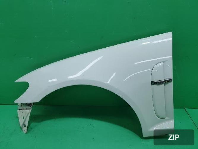 Jaguar XF 2009 — крыло левое