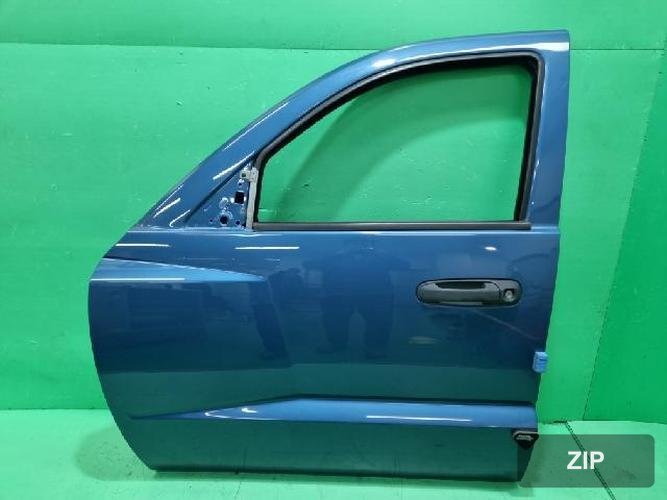 Dodge Dakota 2005 — передняя дверь левая