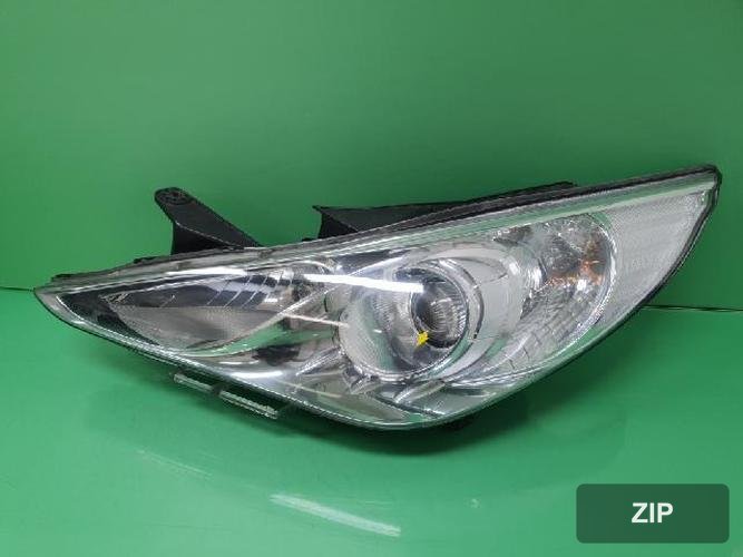 Hyundai Sonata 2011 — фара левая
