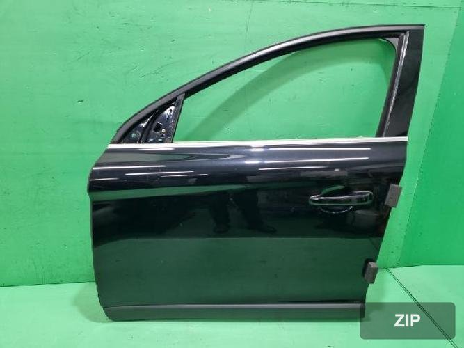 Volvo XC60 2011 — передняя дверь левая