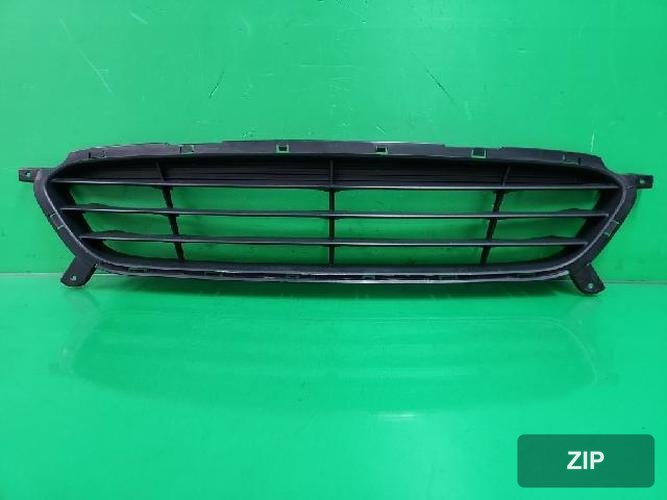 Hyundai Accent 2011 — решётка радиатора 86561 1R000
