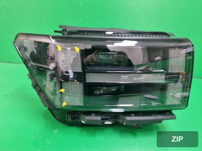 Hyundai Santa Fe 2024 — фара передняя правая 92102P6110