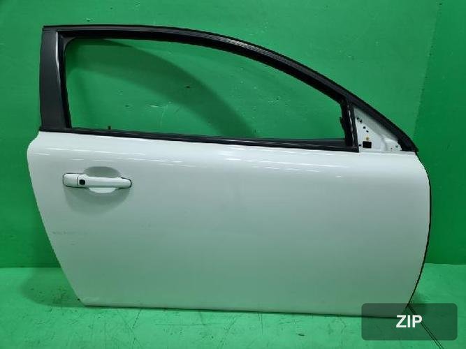Volvo C30 2010 — передняя дверь правая