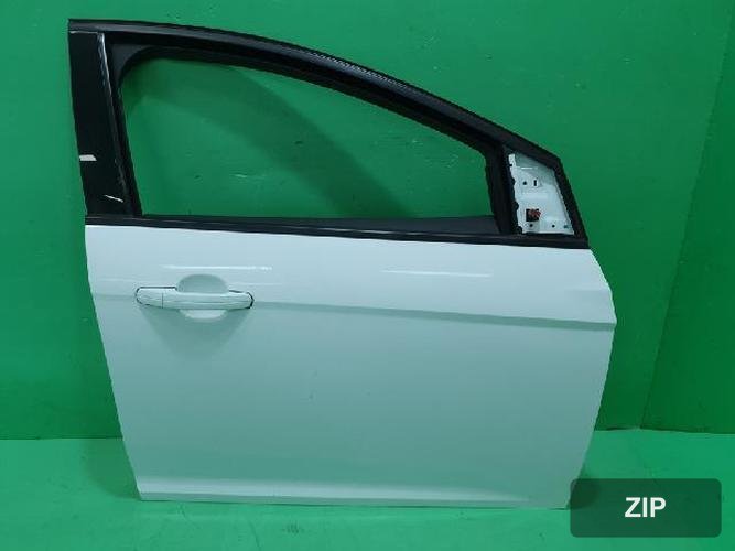 Ford Focus 2013 — передняя дверь правая