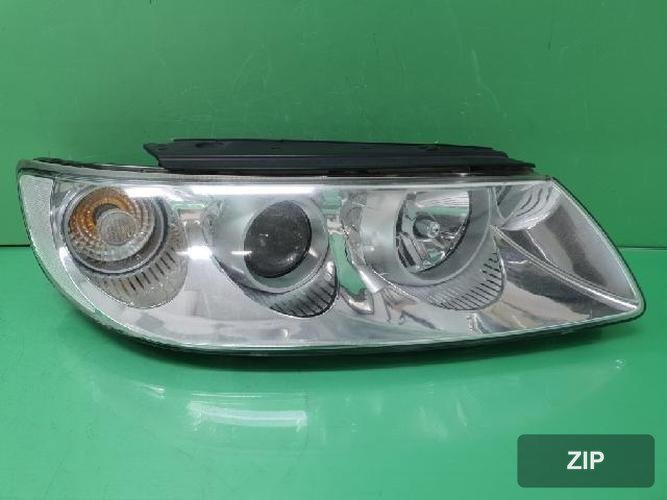 Hyundai Grandeur 2008 — фара правая