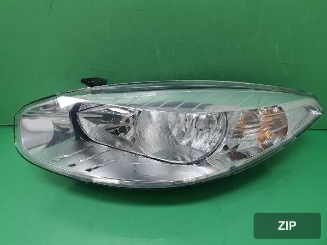 Renault SM3 2011 — фара левая 260600047R